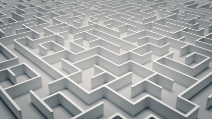 White maze via Daniel Roberts on Pixaby